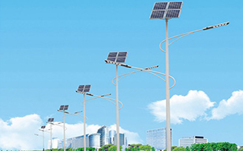 海西北方冬季太阳能路灯的保养要点