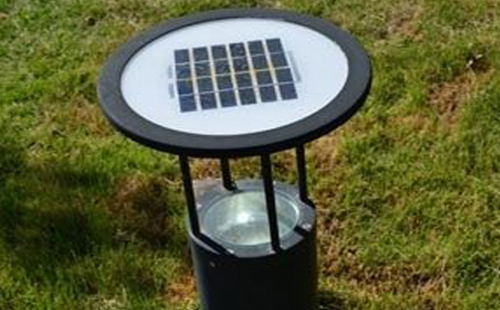 海西别墅庭院氛围营造：草坪灯选型与布光技巧