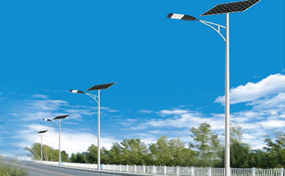 农村道路装海西太阳能路灯选多大瓦数实测